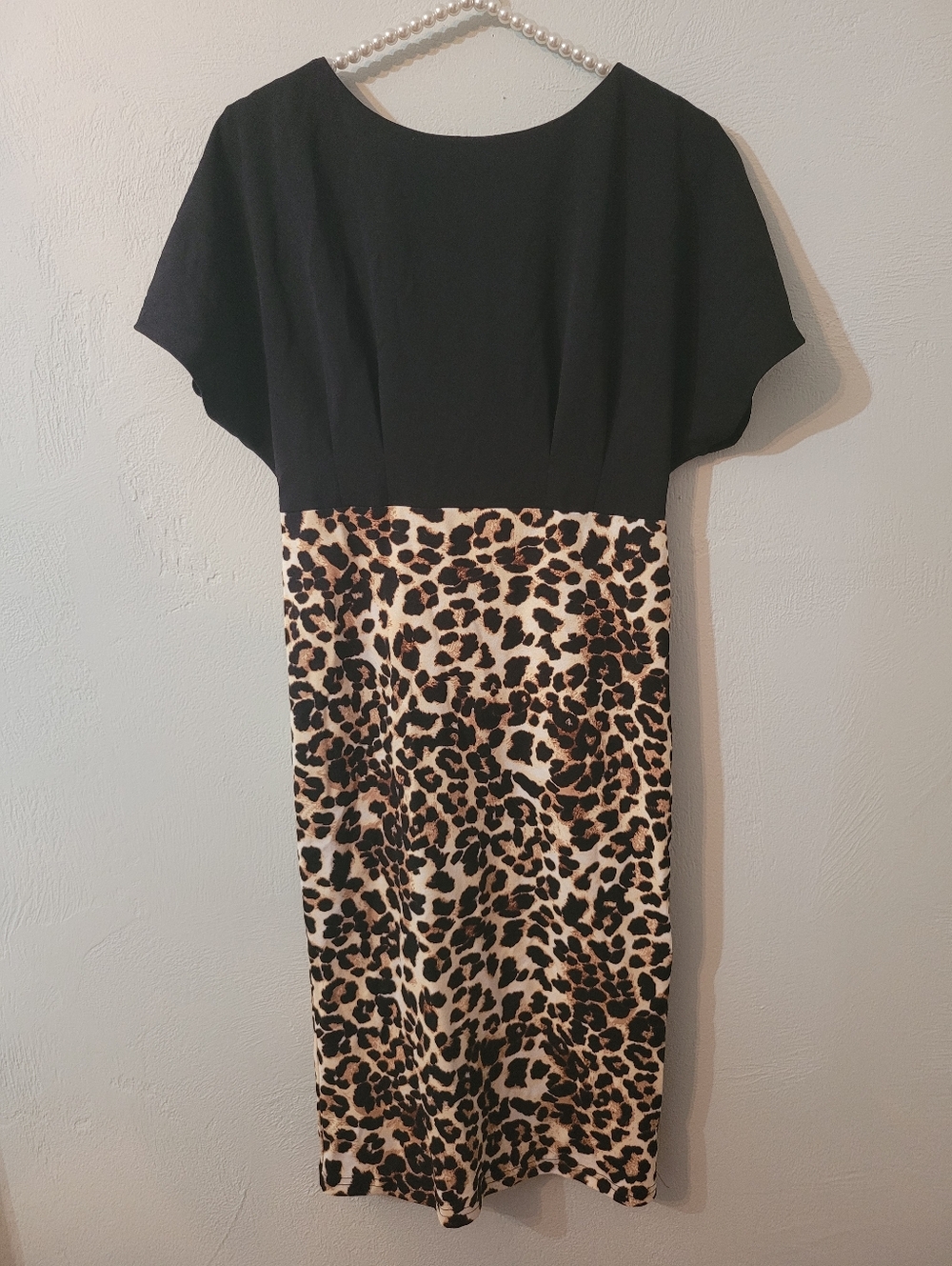 Jasambac Stylish Leppard Print Casual & Stylish Midi Dress Size Small NWOT!